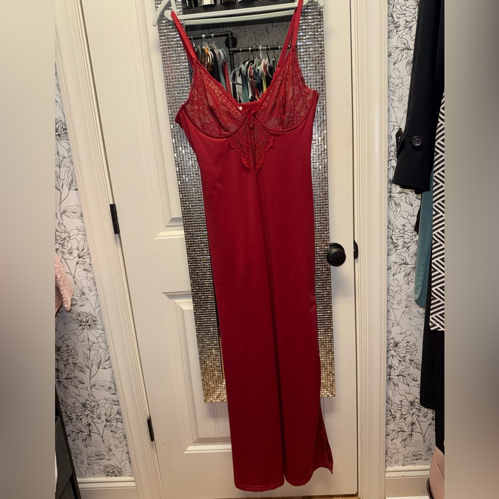 POPILUSH Shapewear⏳ Lace V Neck Side Slit Slimming Maxi Slip Dress NWT - Picture 5 of 8